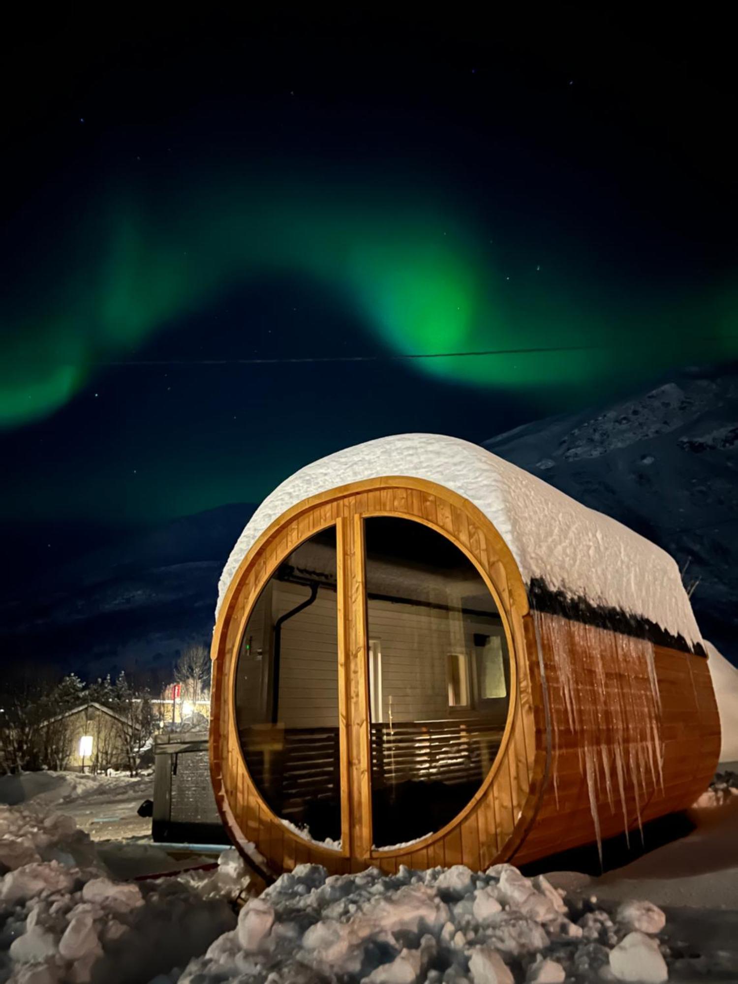 Alpan Apartments, Lyngenfjord Olderdalen ภายนอก รูปภาพ