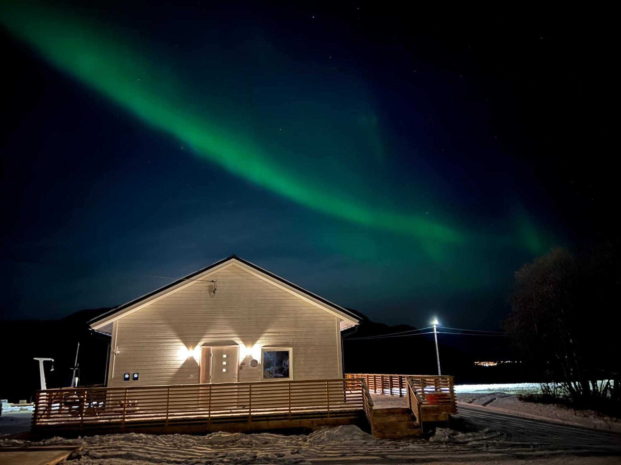 Alpan Apartments, Lyngenfjord Olderdalen ภายนอก รูปภาพ