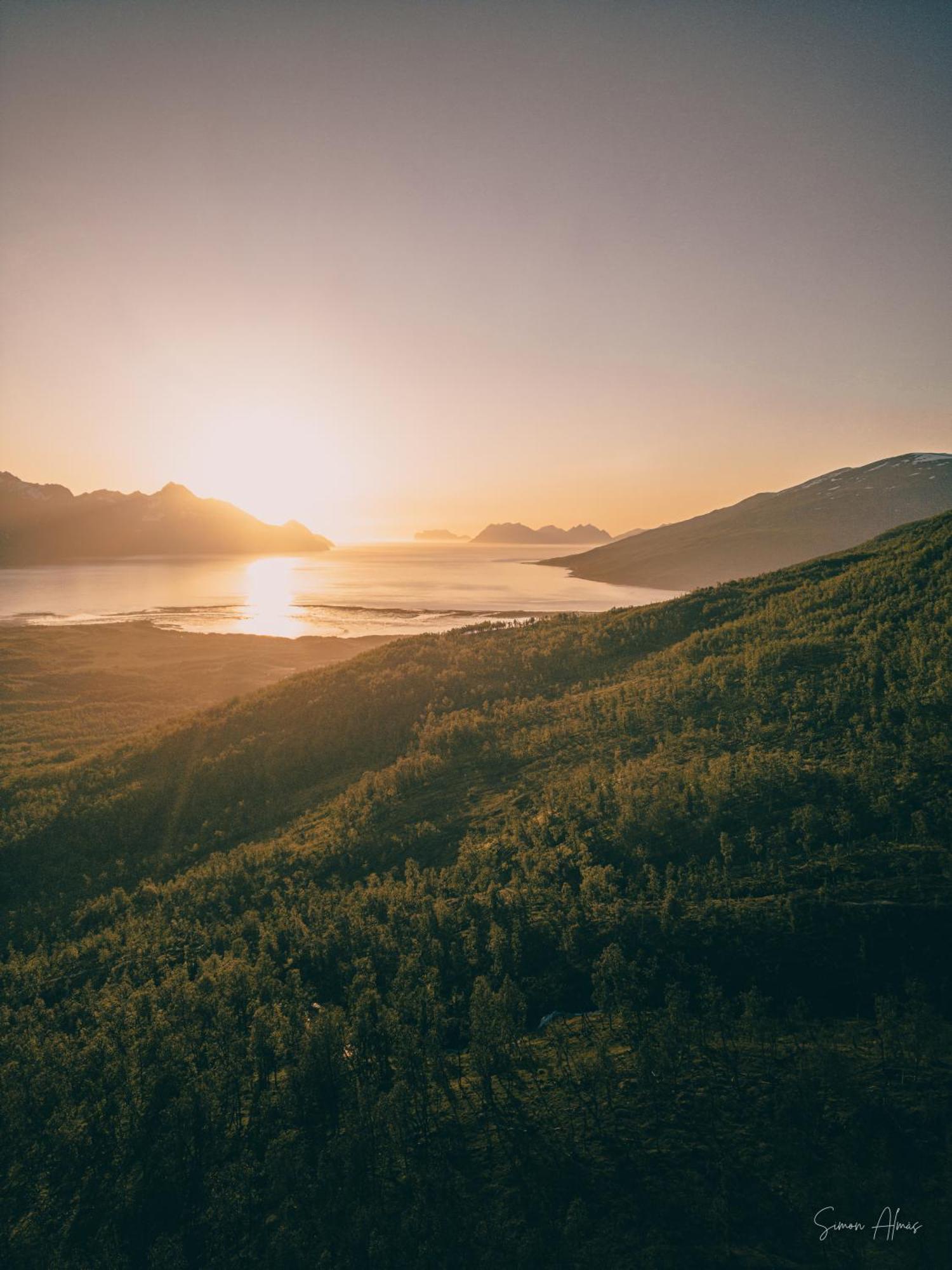 Alpan Apartments, Lyngenfjord Olderdalen ภายนอก รูปภาพ