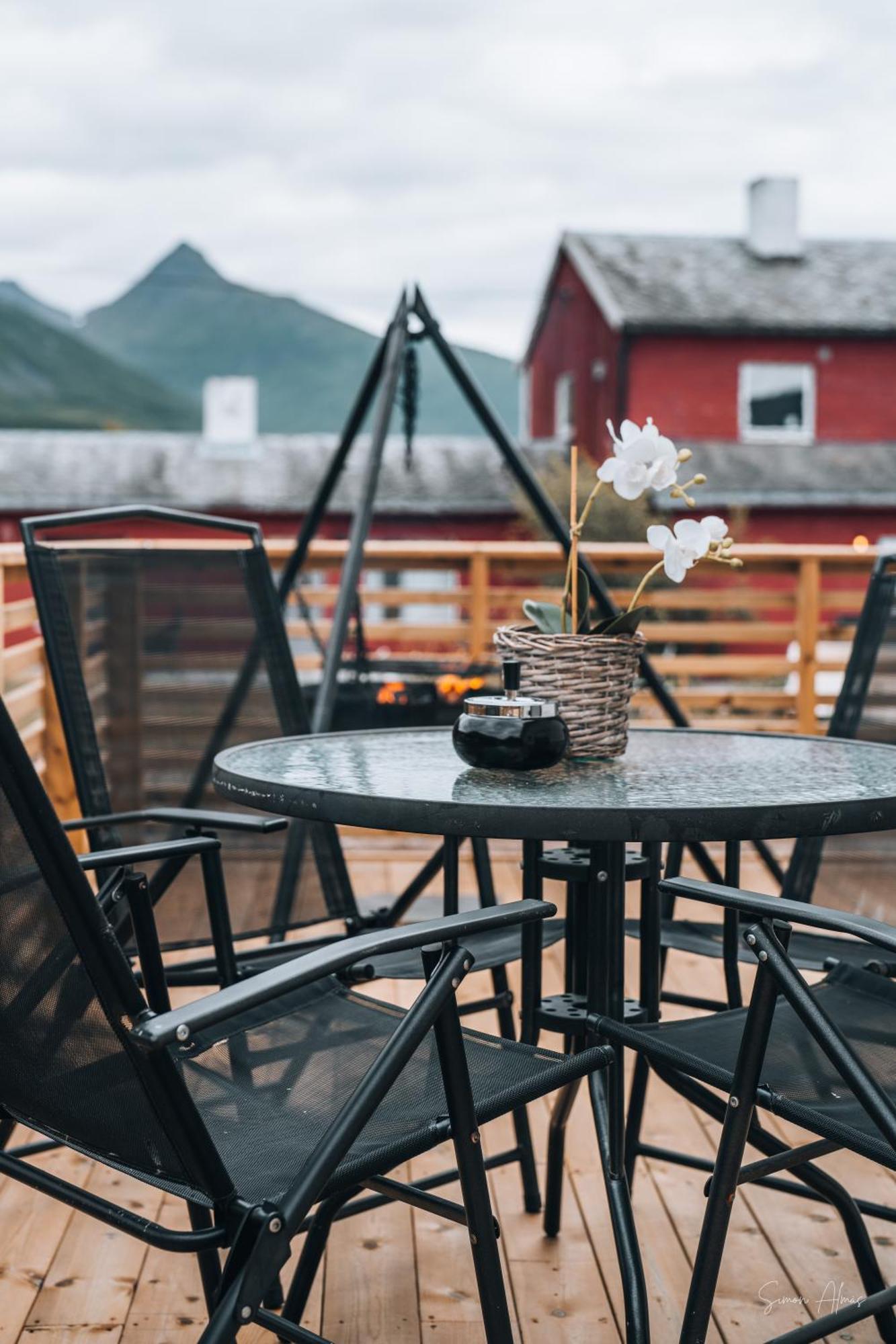 Alpan Apartments, Lyngenfjord Olderdalen ภายนอก รูปภาพ